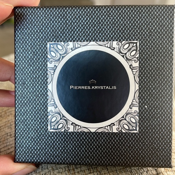 100% Authentic Jade Bangle - Picture 4 of 4